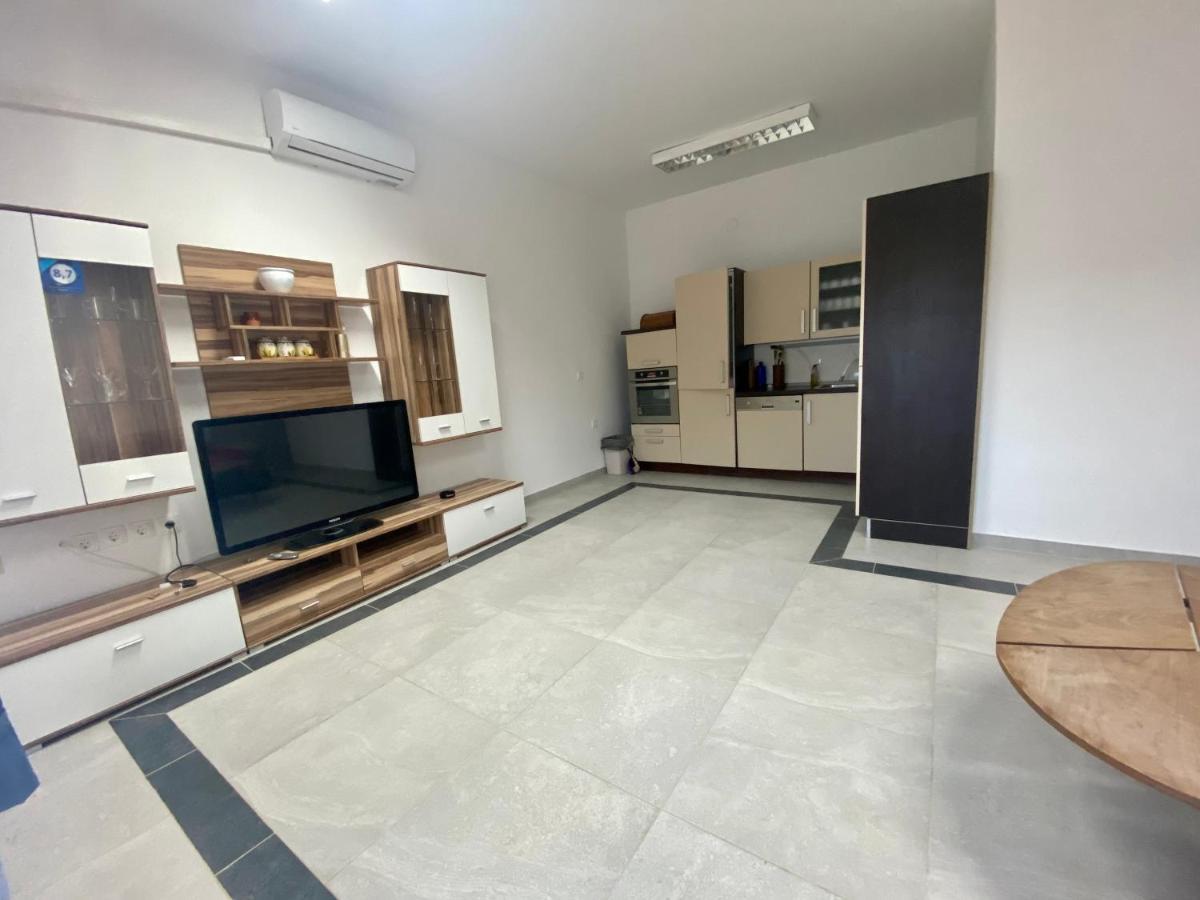 Apartments Stojanovic Вир Екстериор снимка